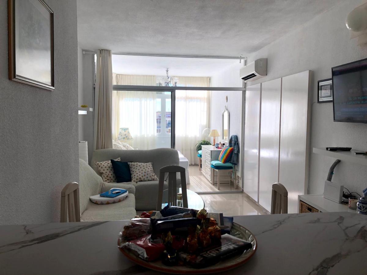 Home Away In The Heart Of Town Torremolinos Buitenkant foto