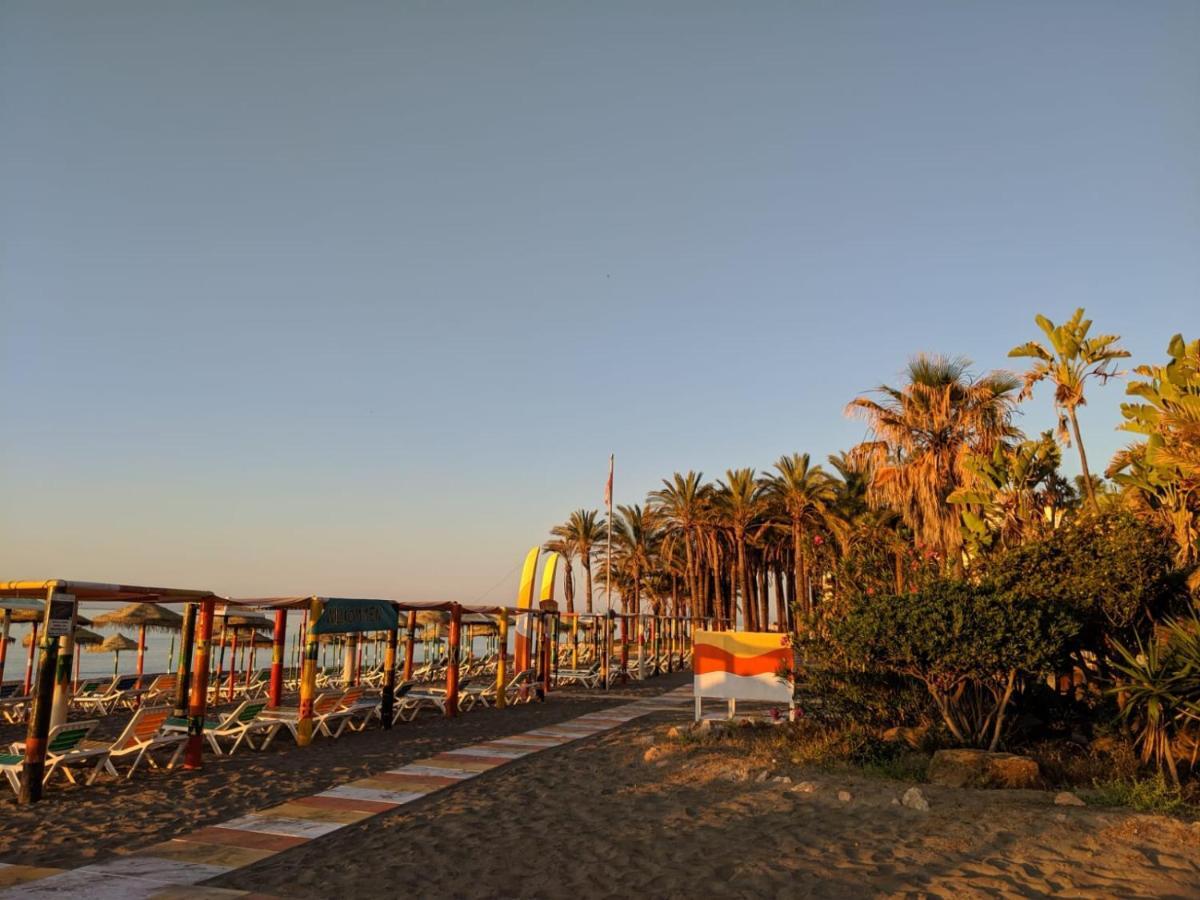 Home Away In The Heart Of Town Torremolinos Buitenkant foto