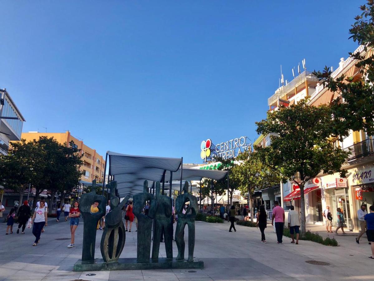 Home Away In The Heart Of Town Torremolinos Buitenkant foto