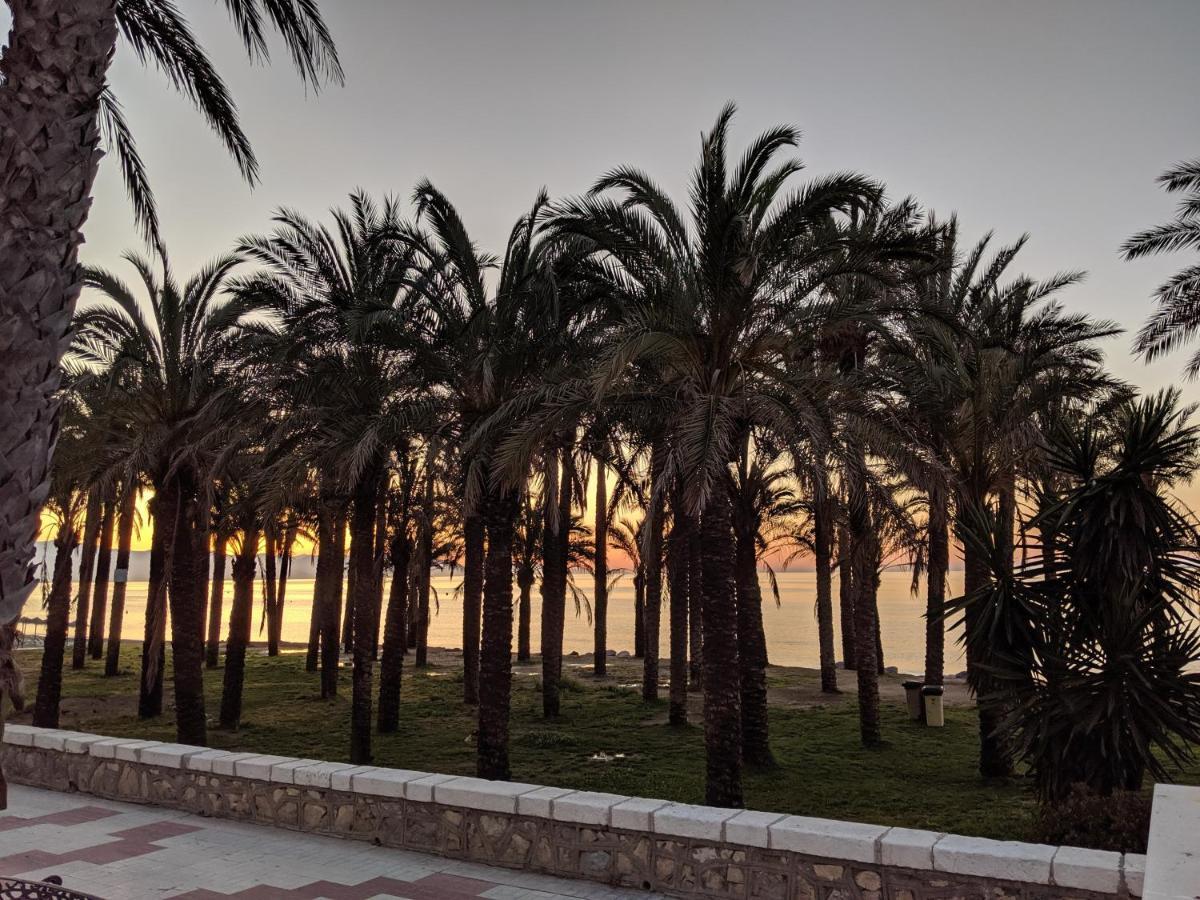 Home Away In The Heart Of Town Torremolinos Buitenkant foto